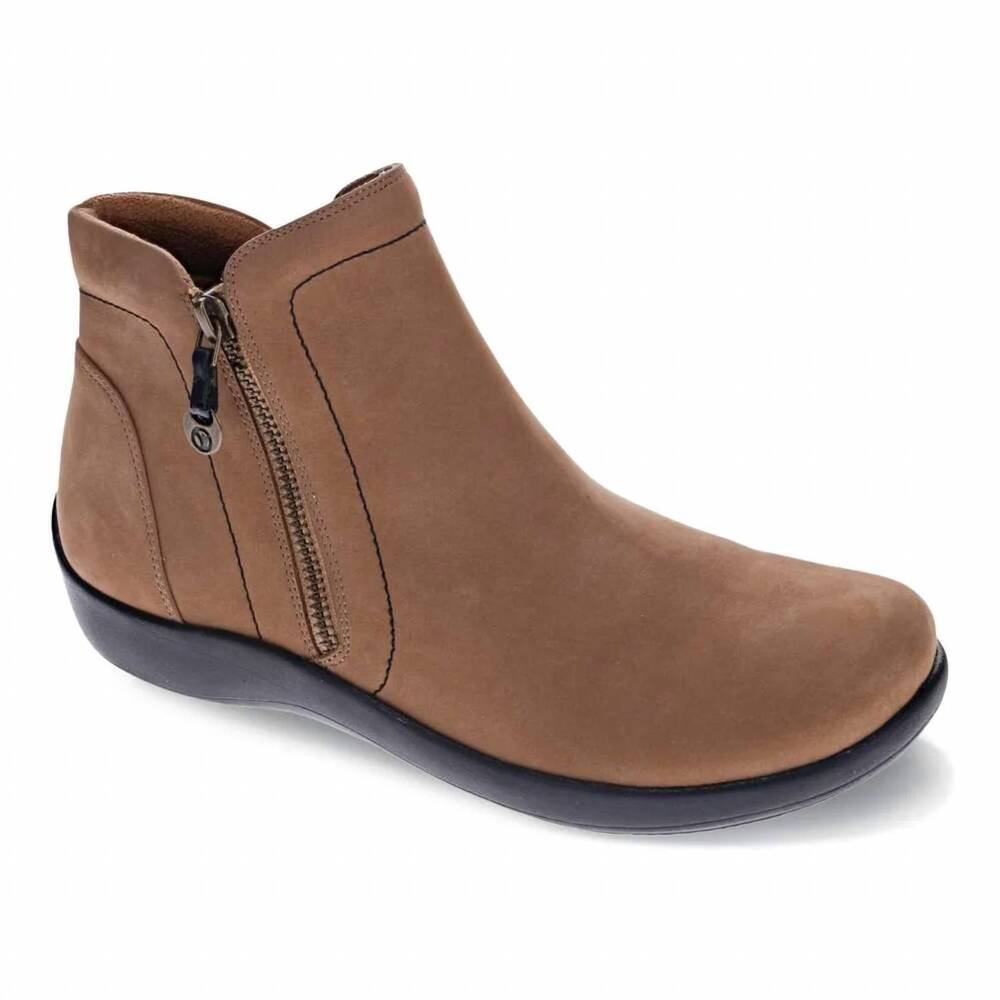 NEW REVERE women's charleston boots in toffee nubuck